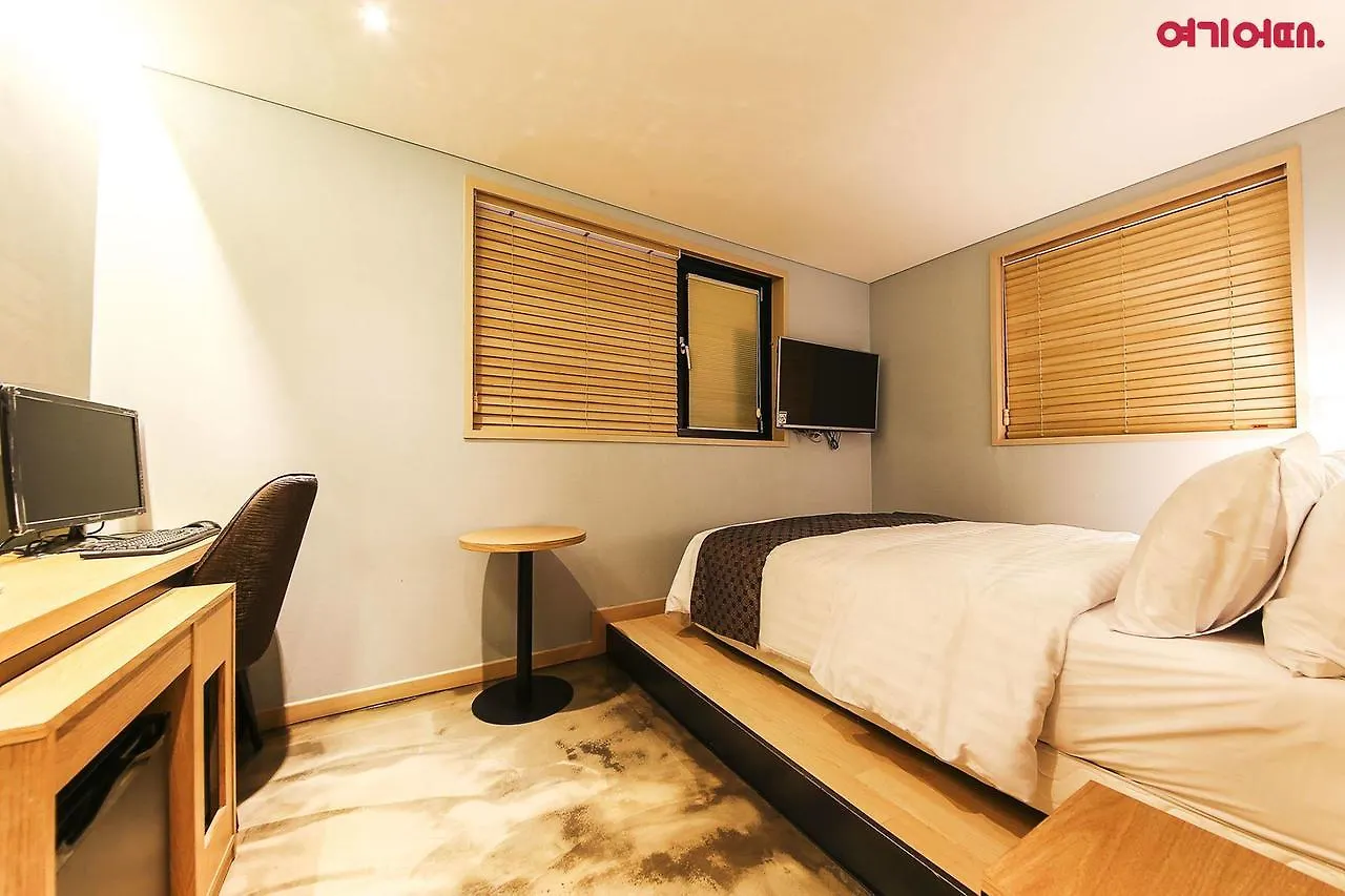 New York Hotel Seoul 2*,