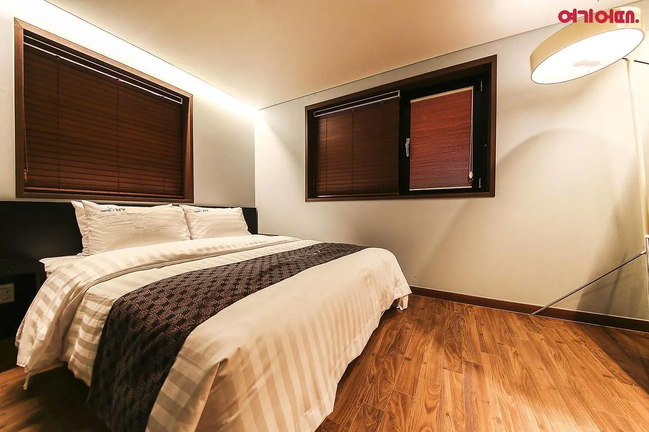 New York Hotel Seoul 2*,  South Korea